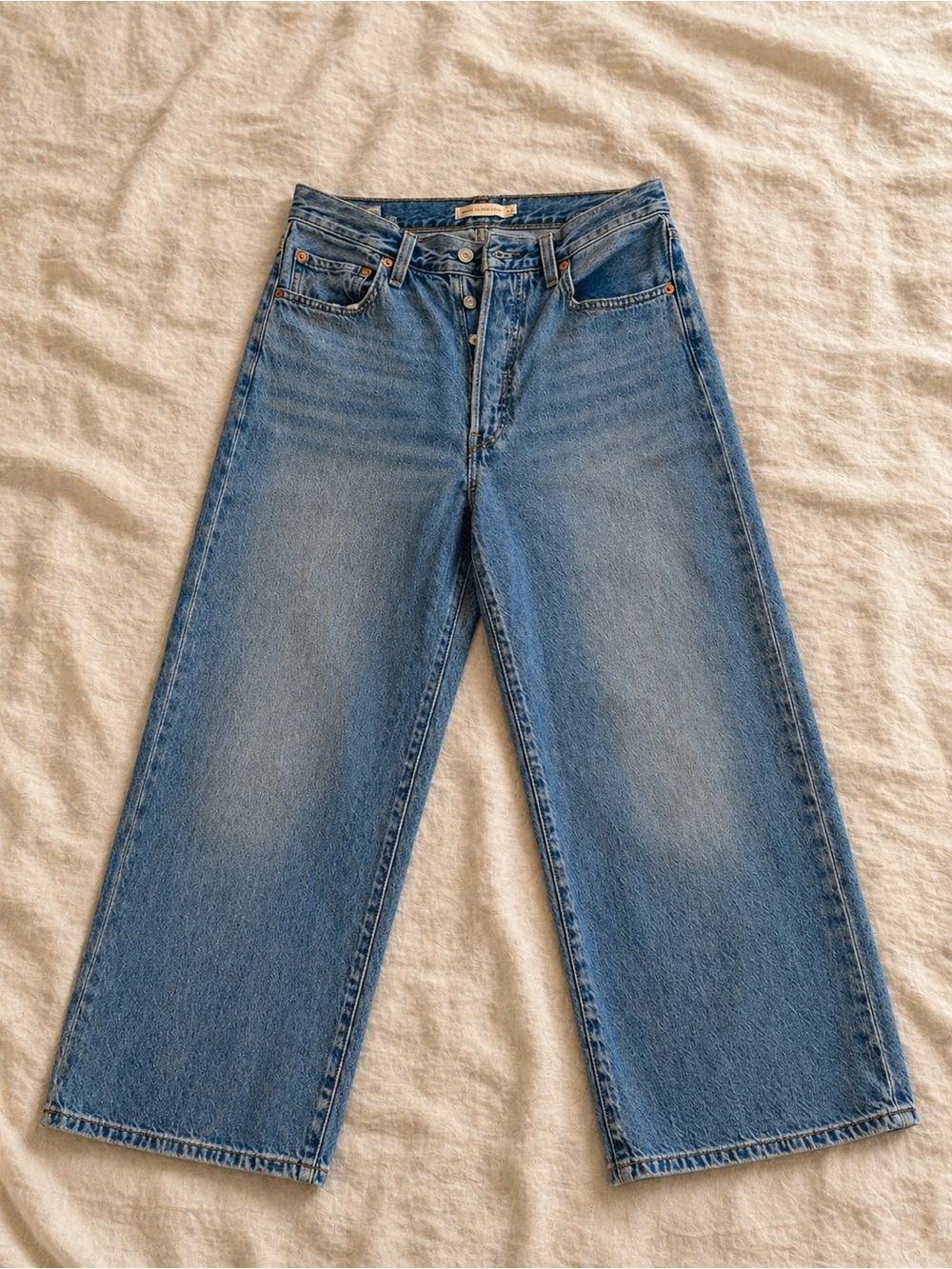 Levi's Light Blue Ribcage straight ankle Jeans